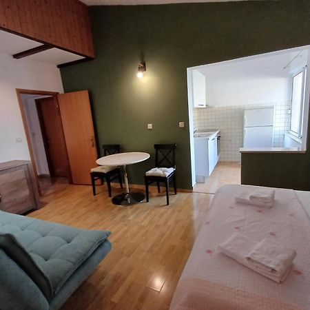 Apartmani Miki Podgora Eksteriør billede