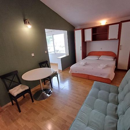 Apartmani Miki Podgora Eksteriør billede