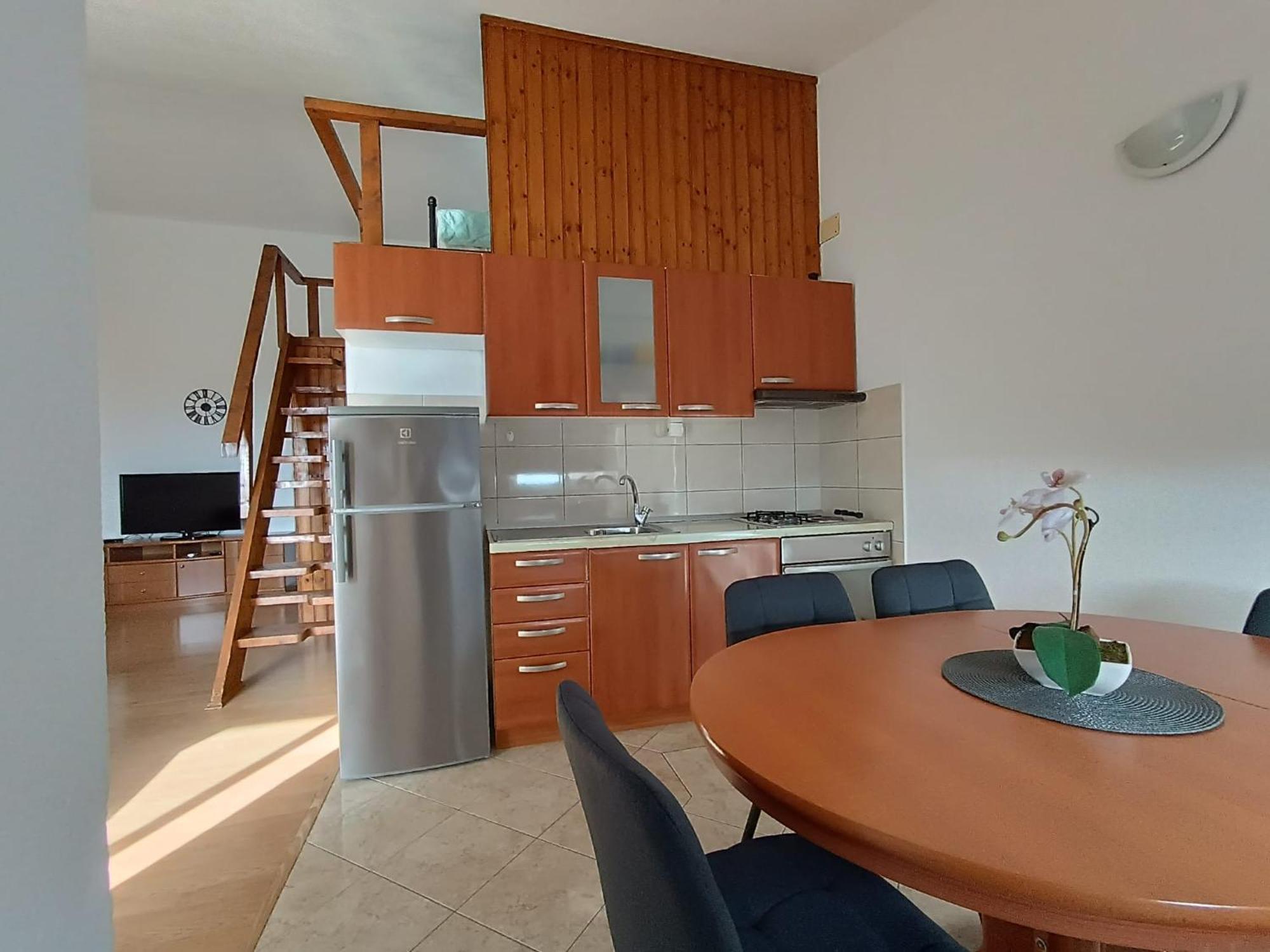 Apartmani Miki Podgora Eksteriør billede
