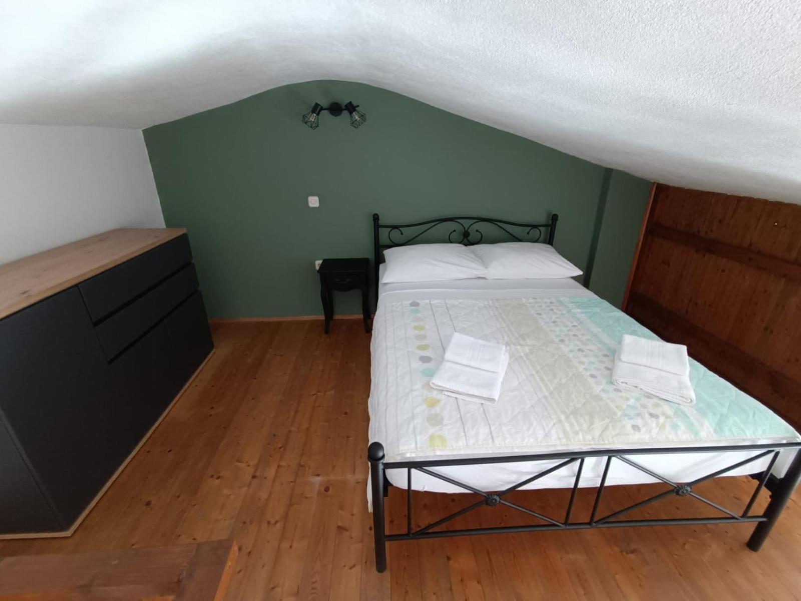 Apartmani Miki Podgora Eksteriør billede