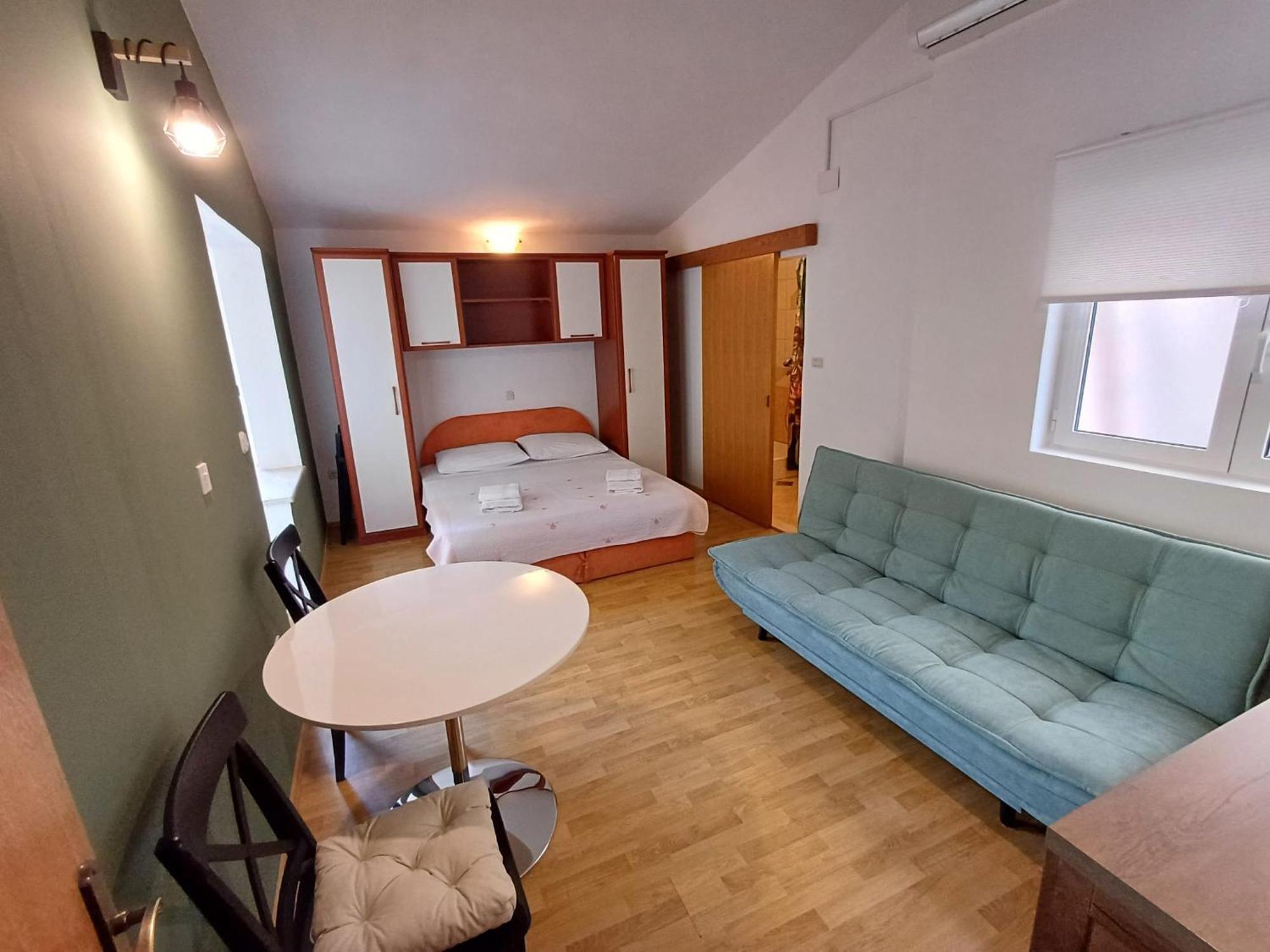 Apartmani Miki Podgora Eksteriør billede